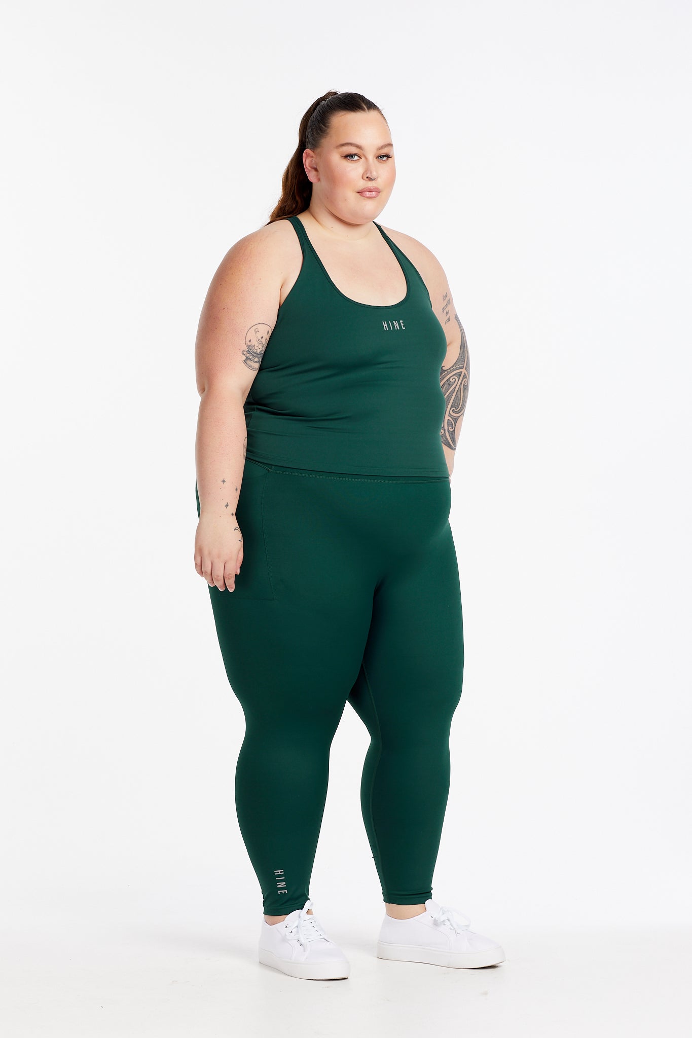 PERFORMANCE RACERBACK CROP SINGLET PINE