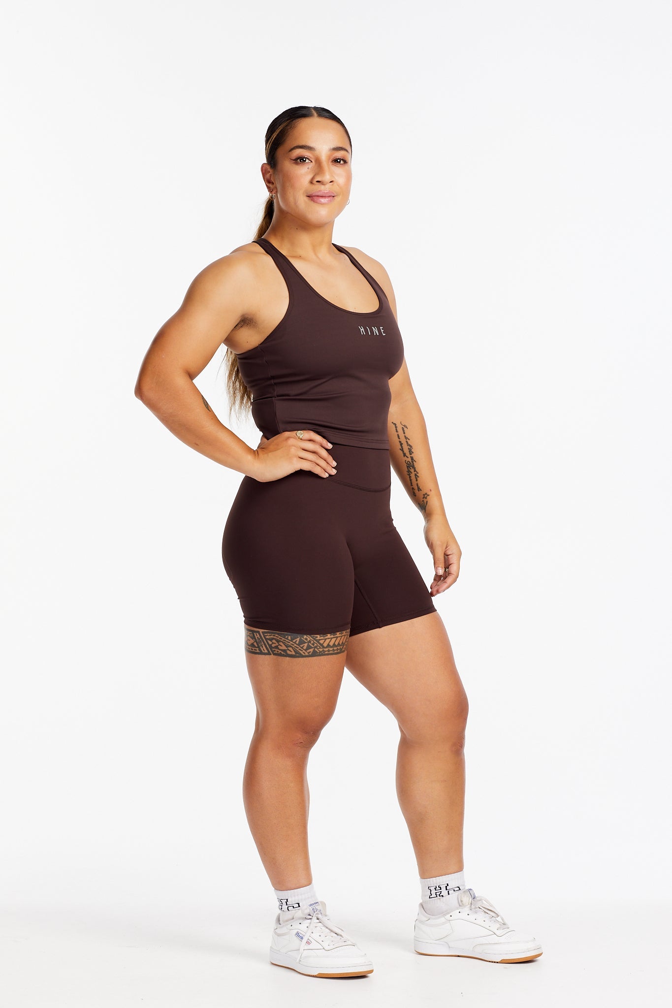 PERFORMANCE RACERBACK CROP SINGLET ESPRESSO