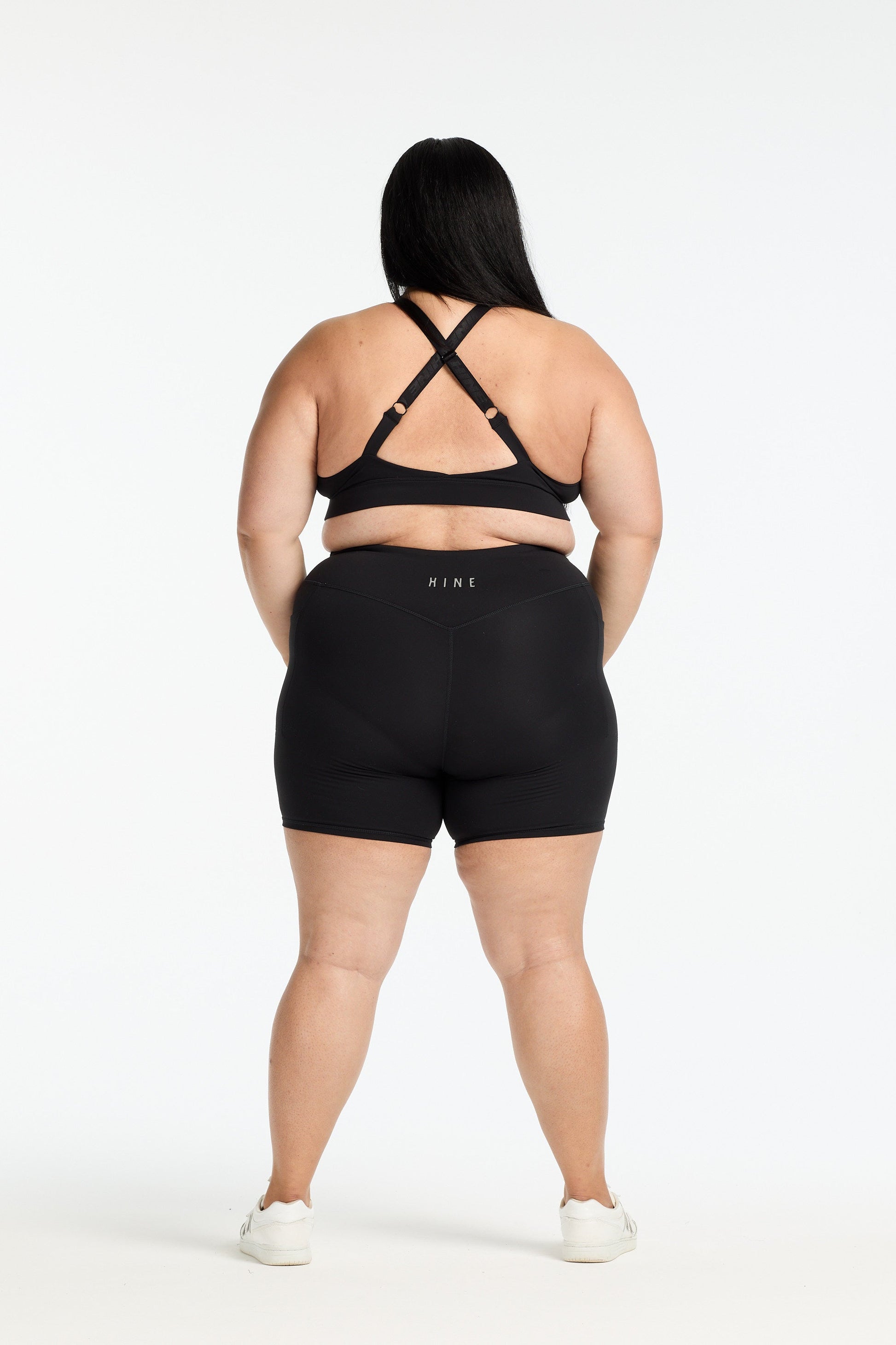 STAPLE 2.0 MID SHORT W/POCKET ONYX