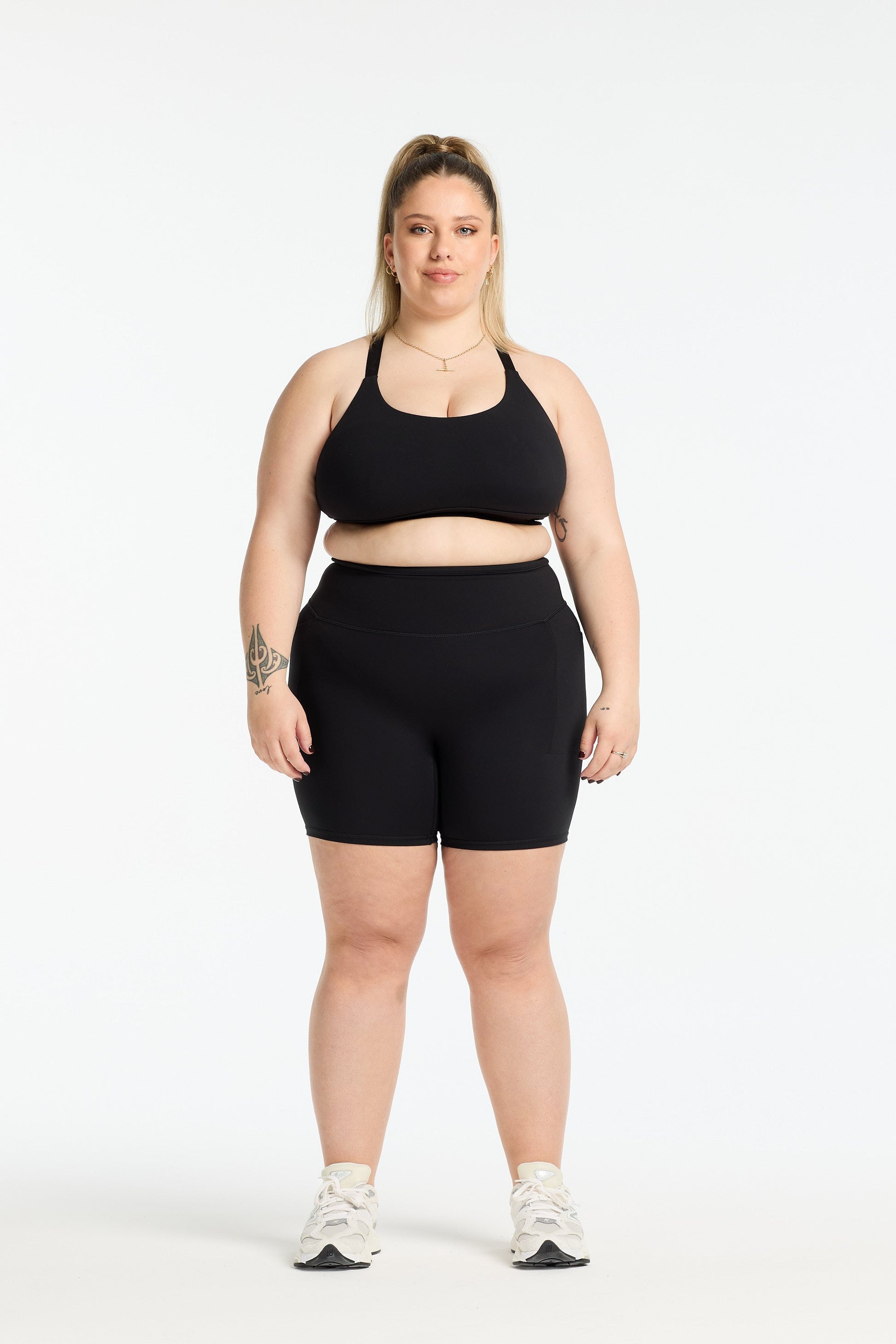 STAPLE 2.0 MID SHORT W/POCKET ONYX