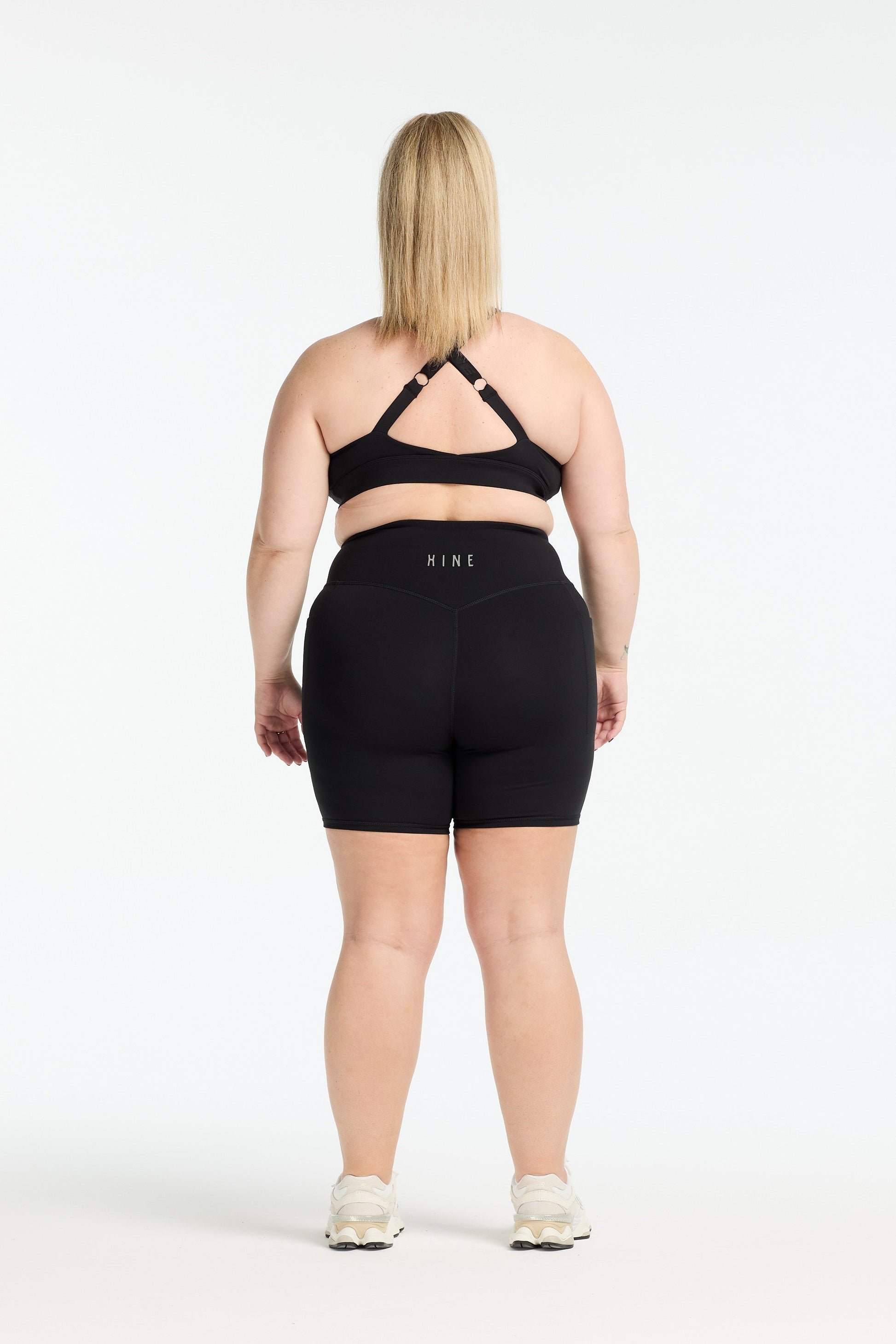 STAPLE 2.0 MID SHORT W/POCKET ONYX