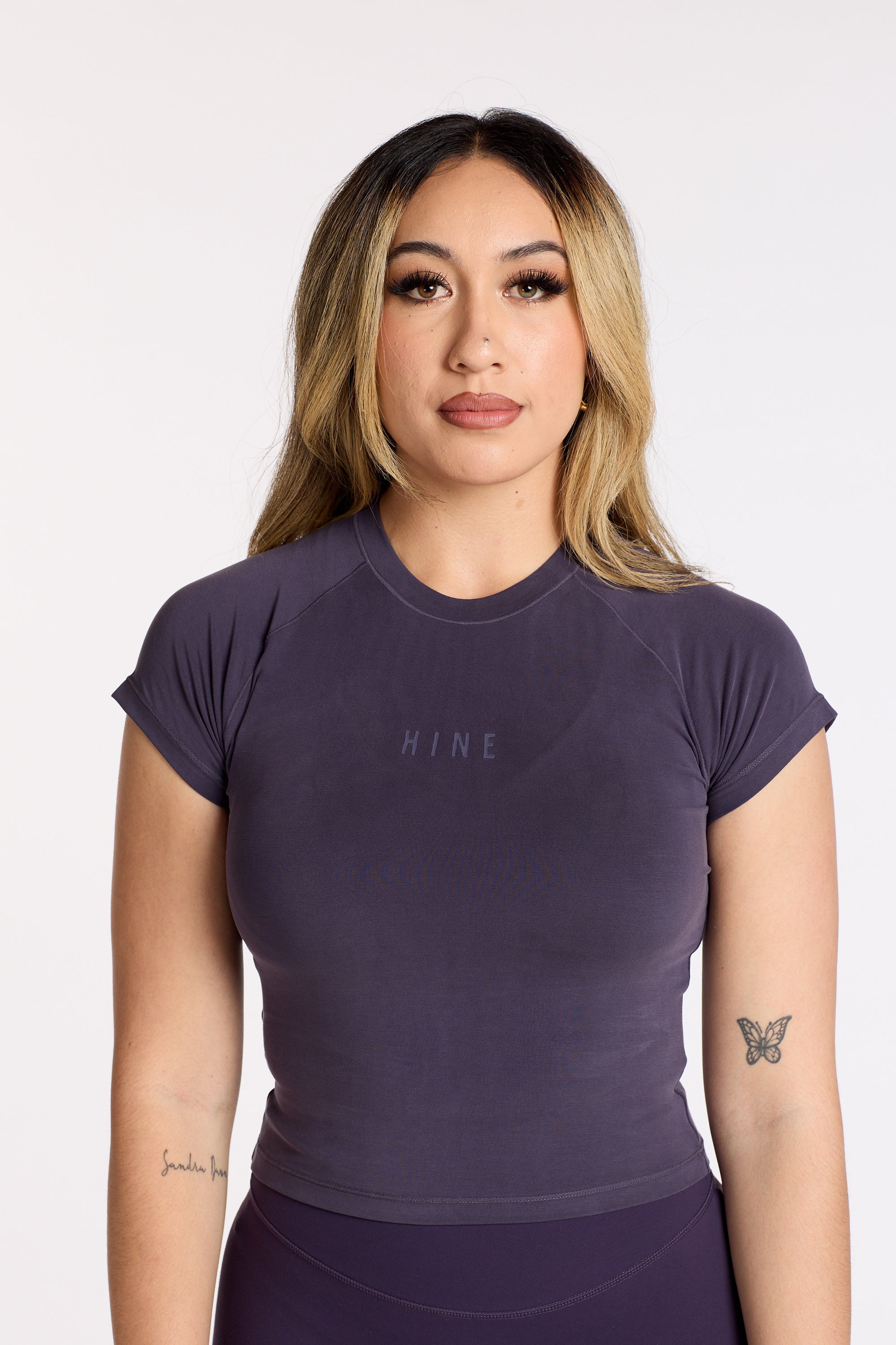 THE ESSENTIAL CROP TEE MIDNIGHT