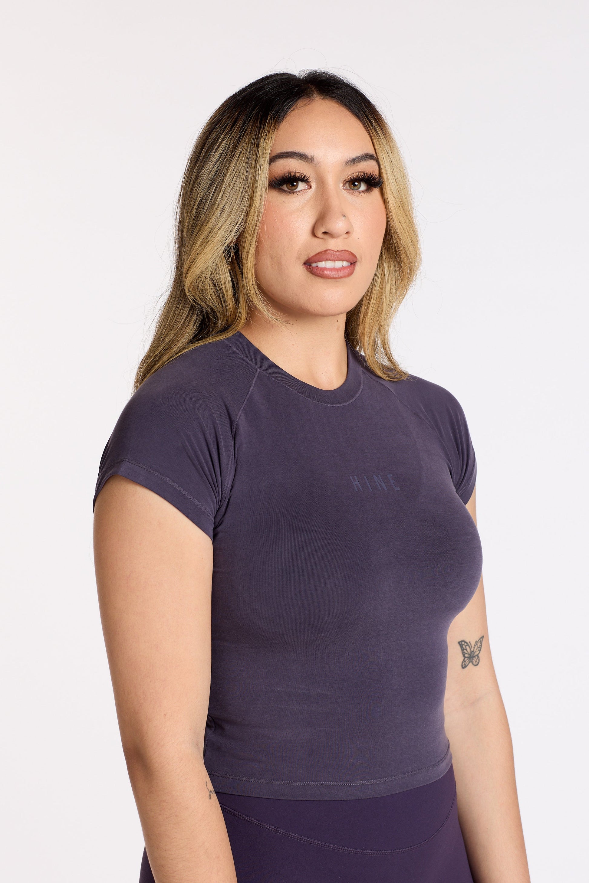 THE ESSENTIAL CROP TEE MIDNIGHT