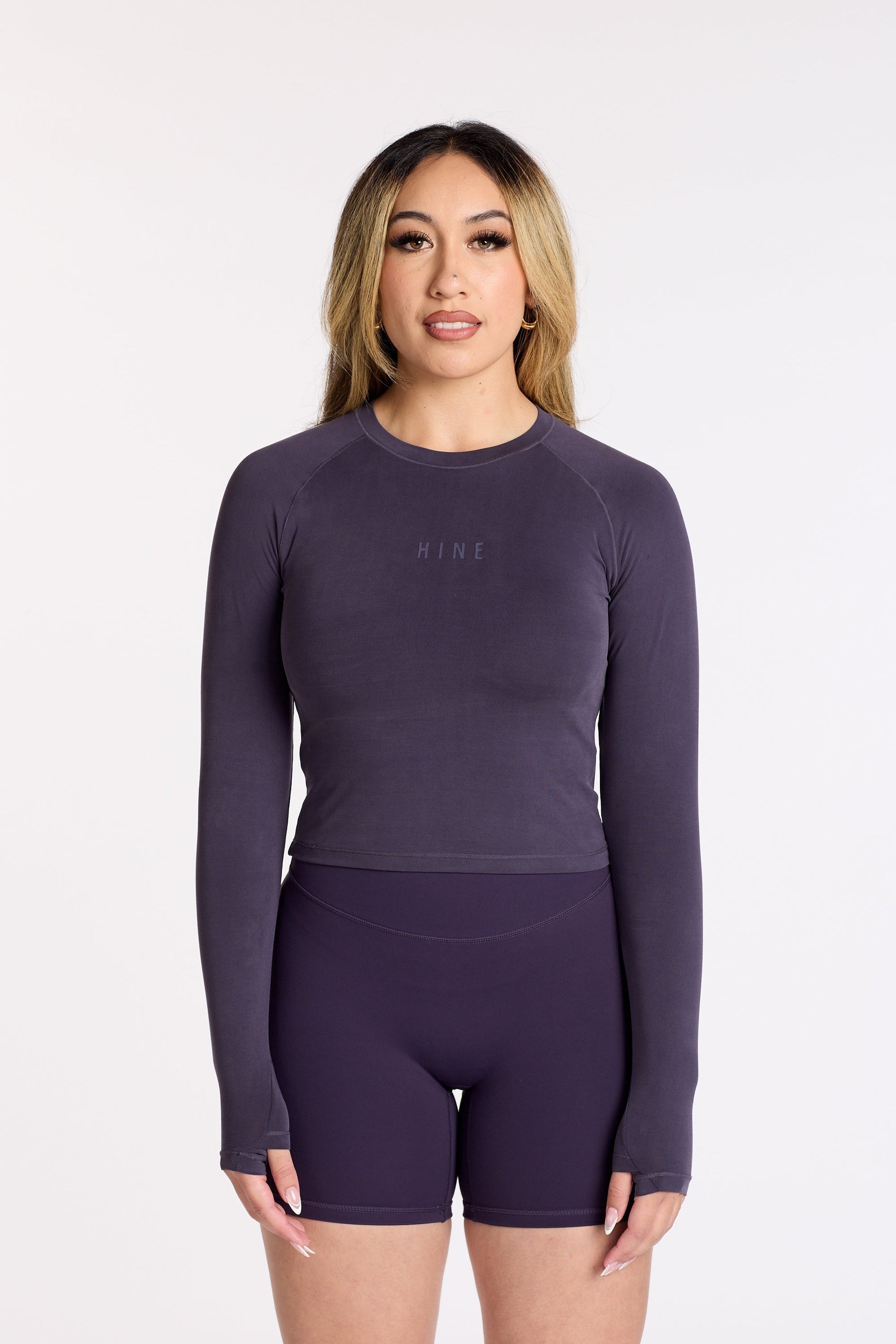 THE ESSENTIAL CROP LONG SLEEVE MIDNIGHT