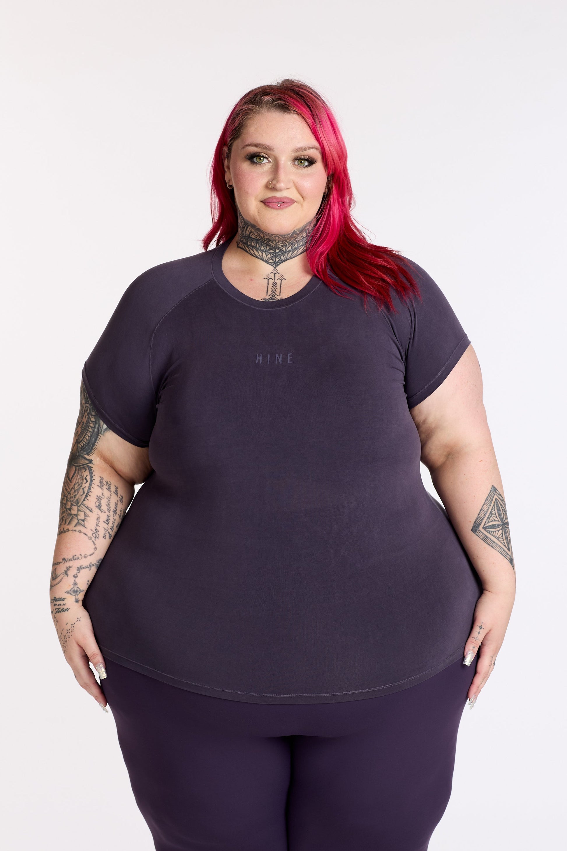 THE ESSENTIAL FULL LENGTH TEE MIDNIGHT