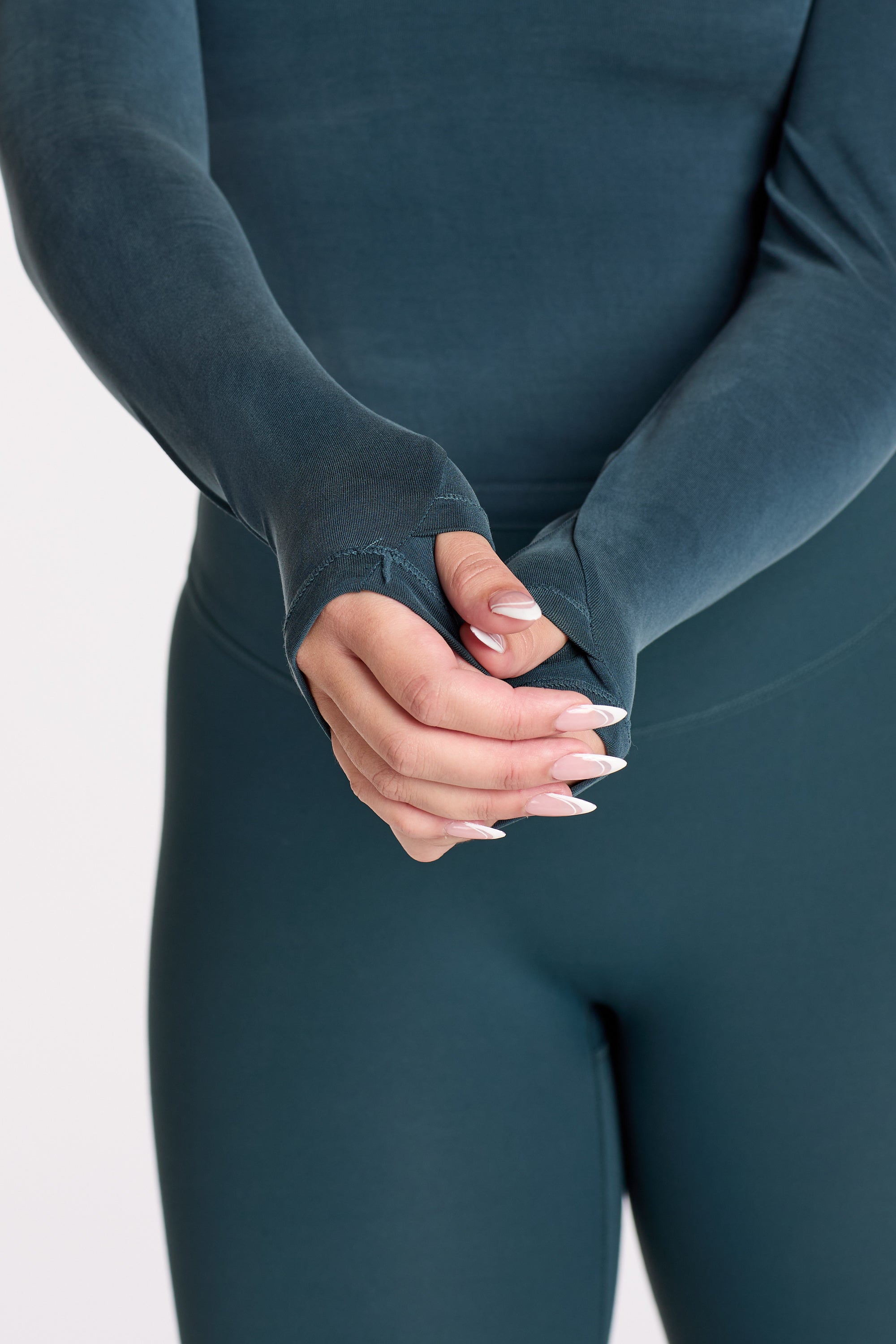 THE ESSENTIAL CROP LONG SLEEVE JADE