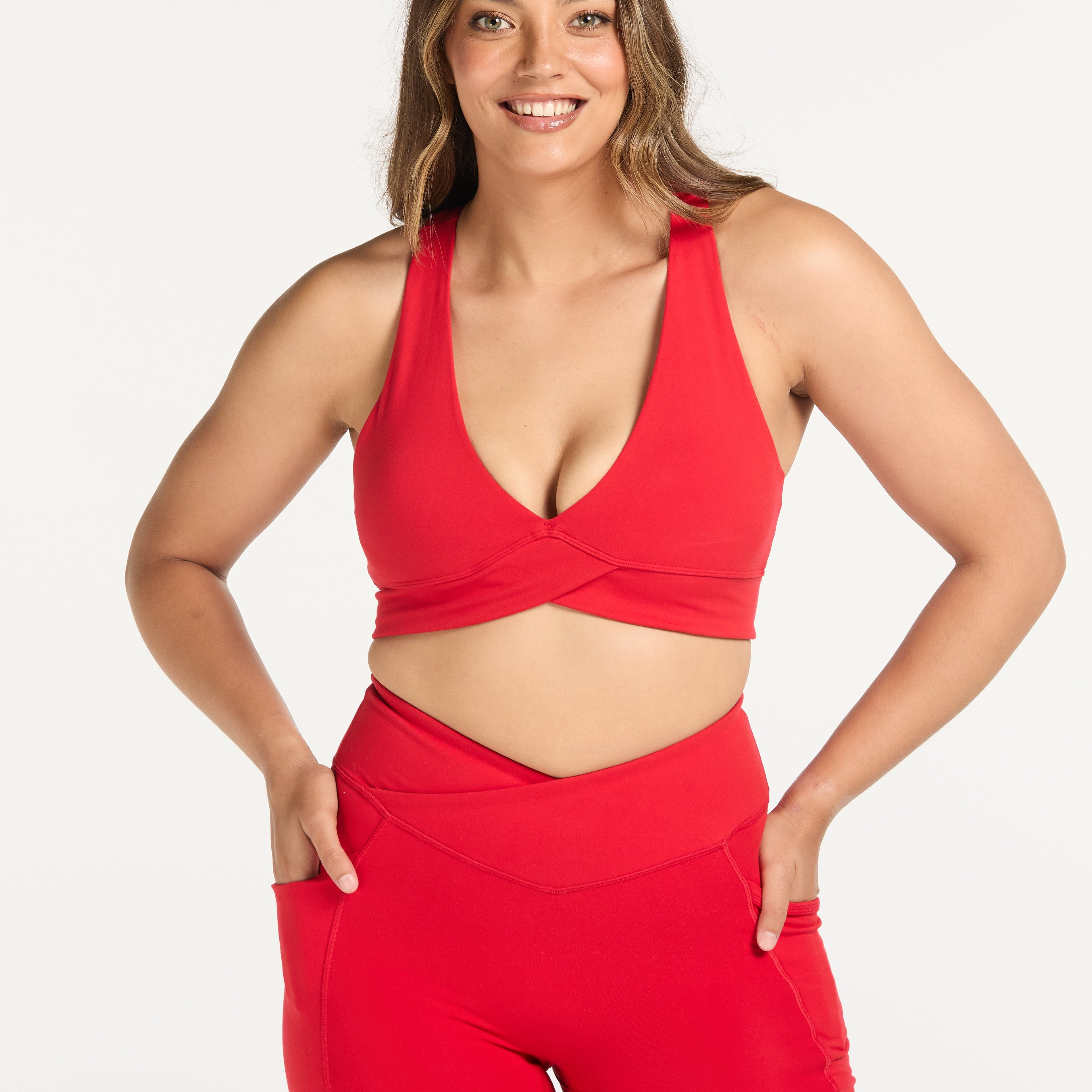 AUAHI CROSS-OVER MID SHORT RED