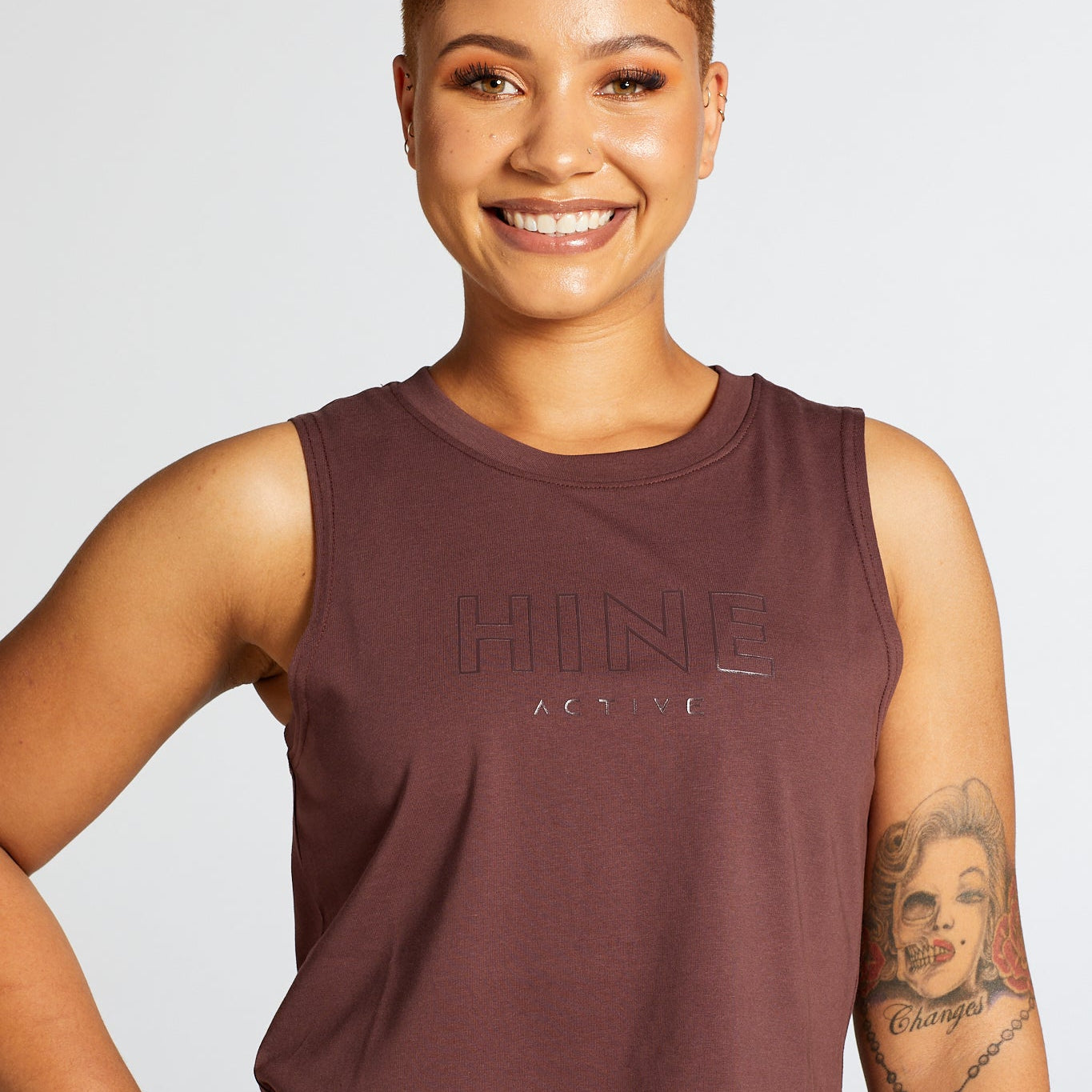 SIGNATURE CROP MUSCLE SINGLET DEEP MAUVE