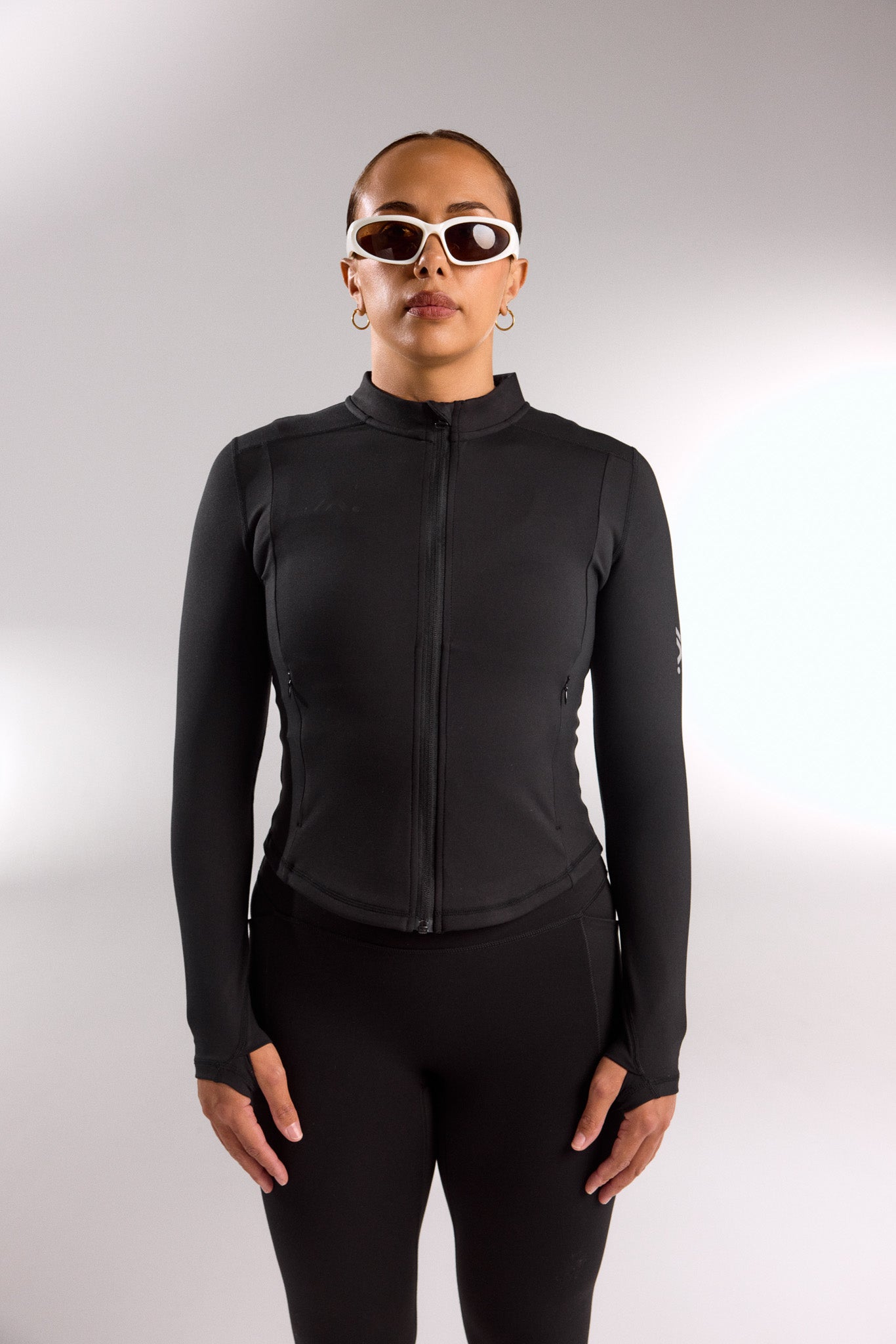 FORM JACKET BLACK
