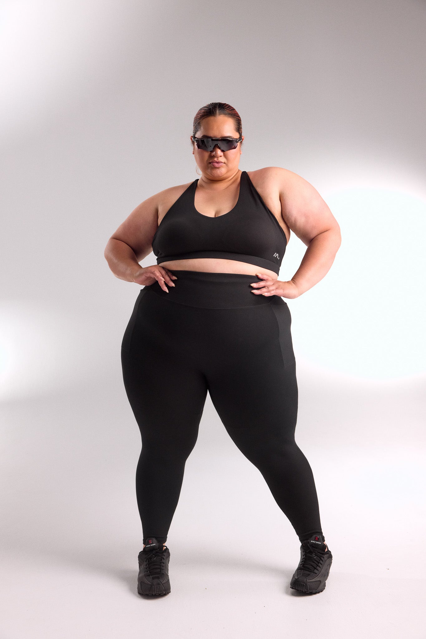 STAPLE W/ POCKET FULL LENGTH LEGGING BLACK