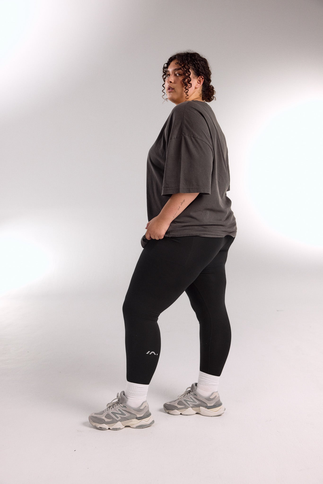 STAPLE W/ POCKET FULL LENGTH LEGGING BLACK