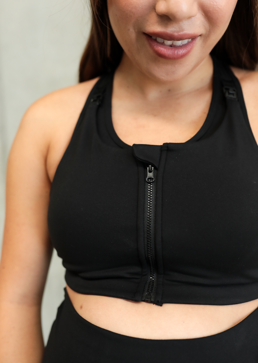 STAPLE MATERNITY ZIP UP BRA ONYX