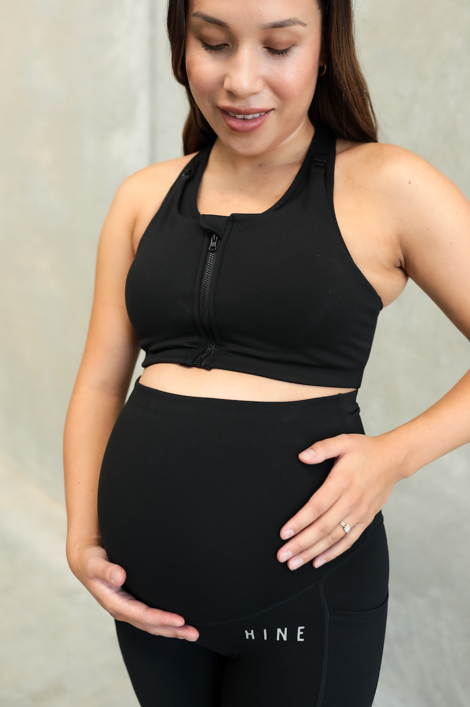 STAPLE MATERNITY ZIP UP BRA ONYX