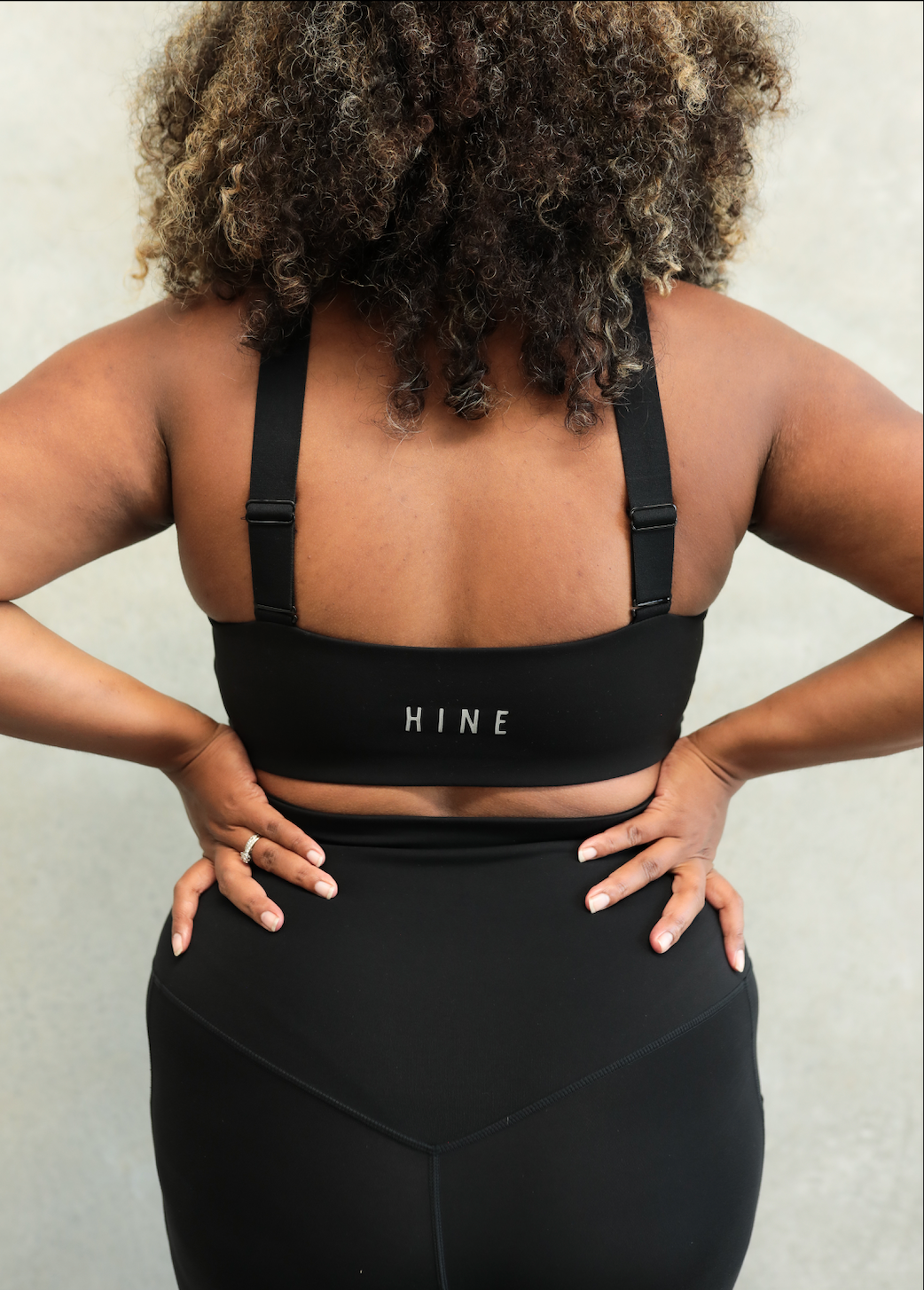 STAPLE MATERNITY ZIP UP BRA ONYX